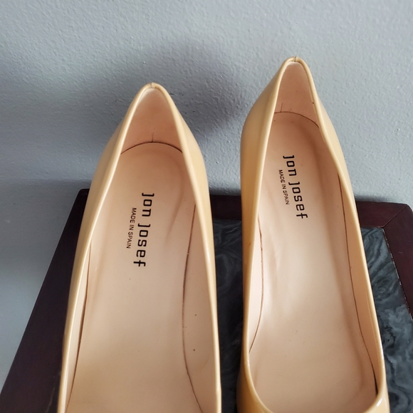 Jon Josef Paris Light Nude Patent Leather Pointy Toe Heels Pump Women's Size 11M - Picture 3 of 11
